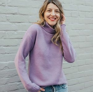 Thyme Maternity nursing turtleneck (New with tags)